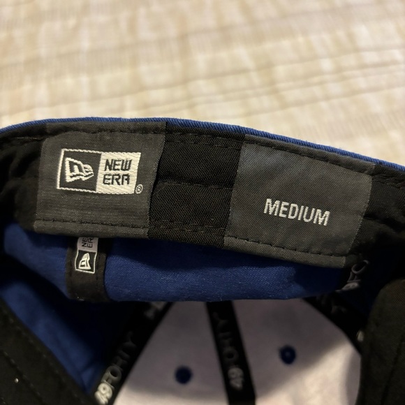 New Era New York Islanders Fitted Hat - Picture 6 of 6